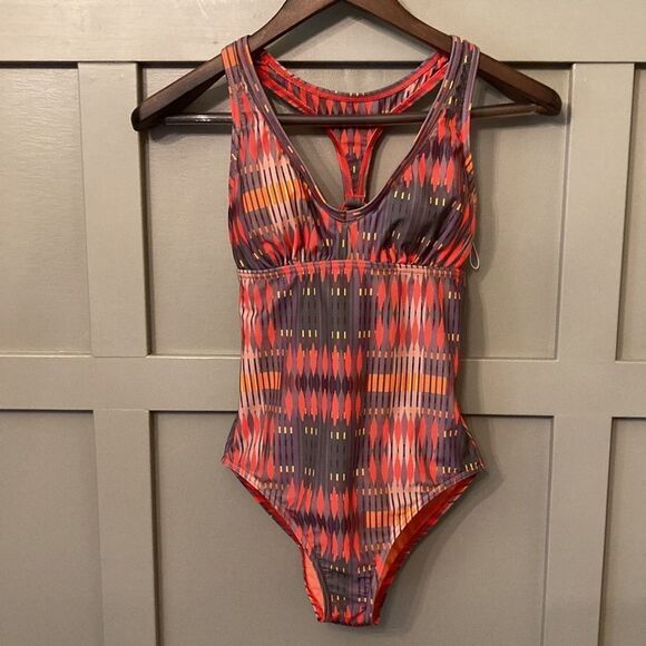 Prana Khari One Piece Swimsuit In Carmine Desert Geo Print Size XS New - Picture 2 of 11
